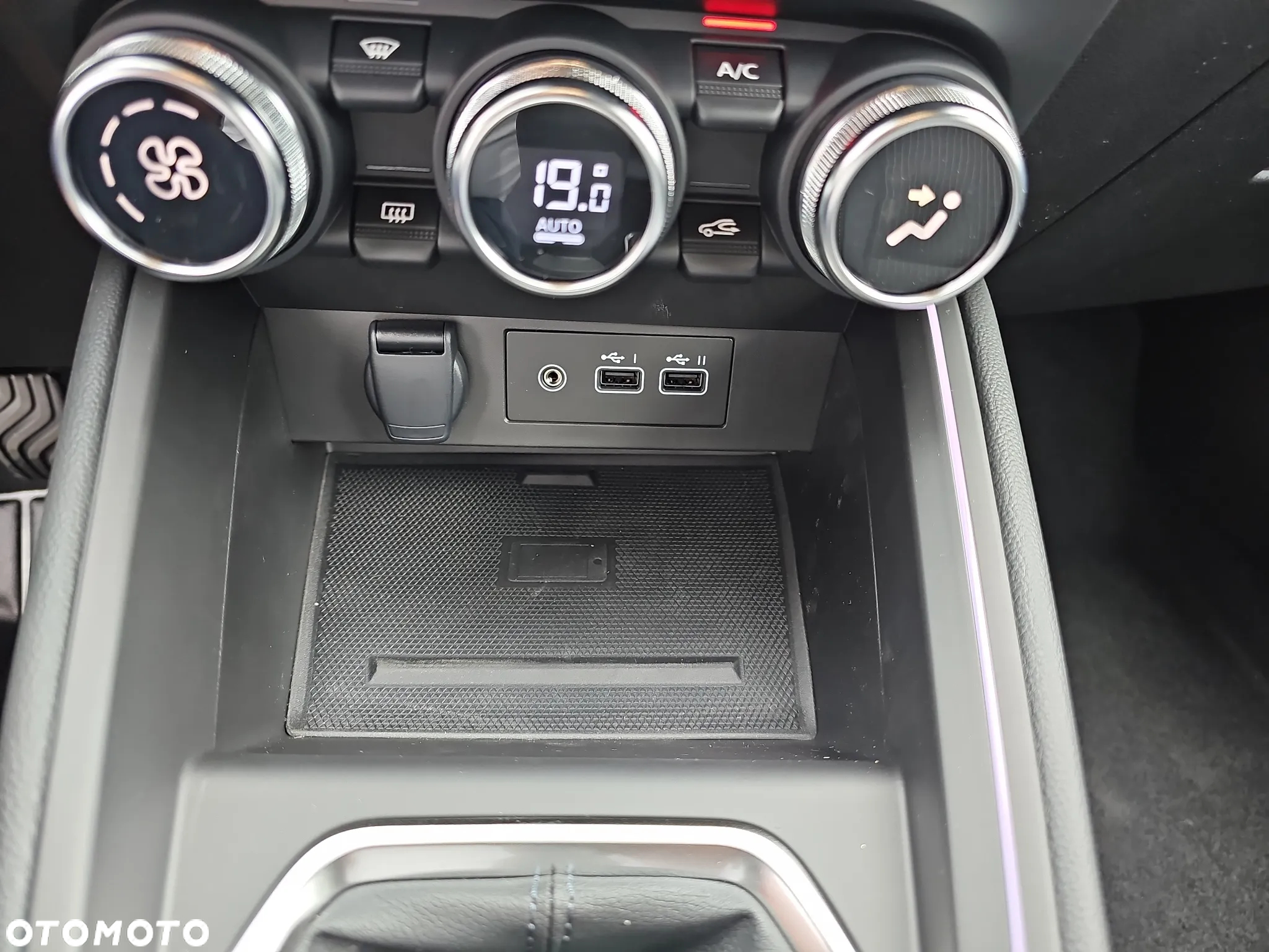 Renault Clio 1.0 TCe Techno - 21