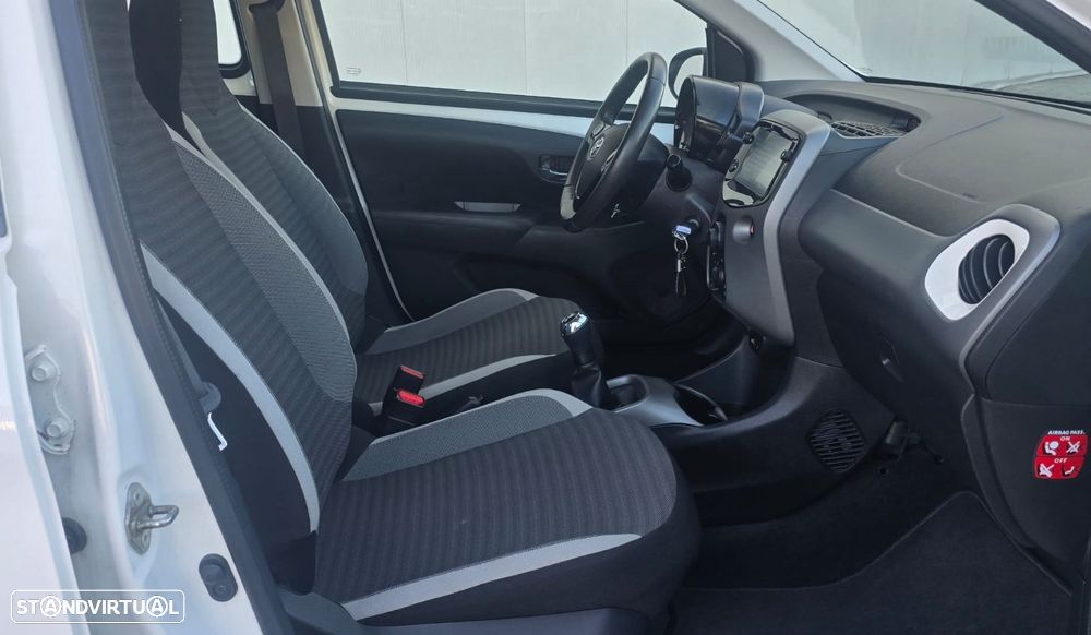 Toyota Aygo 1.0 X-Play+X-Touch - 6