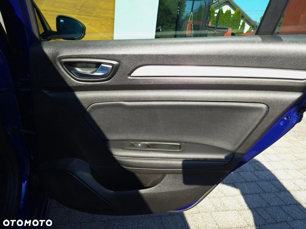 Renault Megane TCe 140 GPF GT LINE - 28