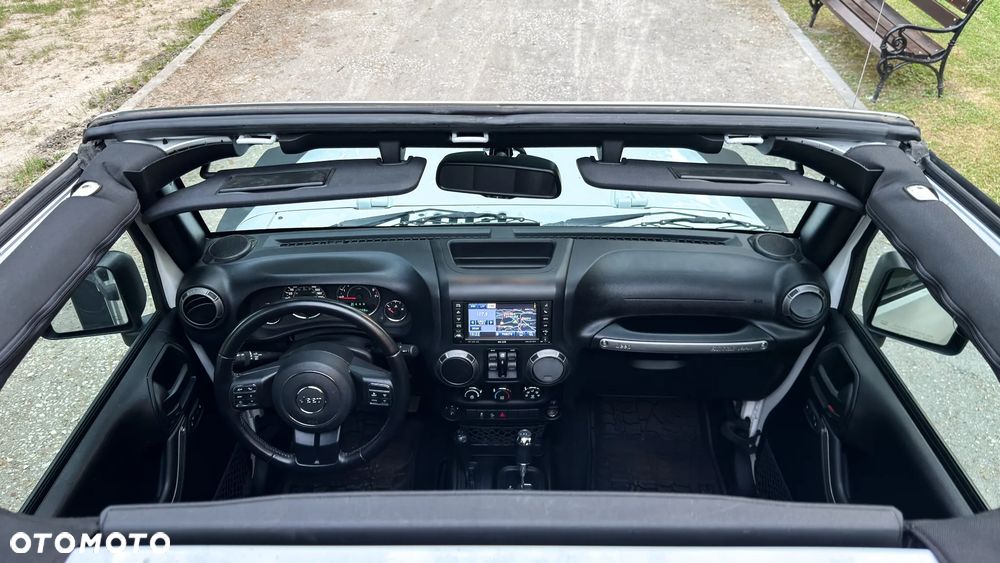 Jeep Wrangler - 13