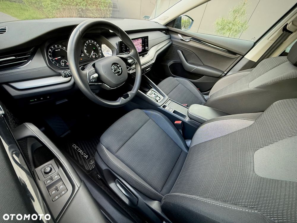 Skoda Octavia 2.0 TDI Ambition DSG - 11