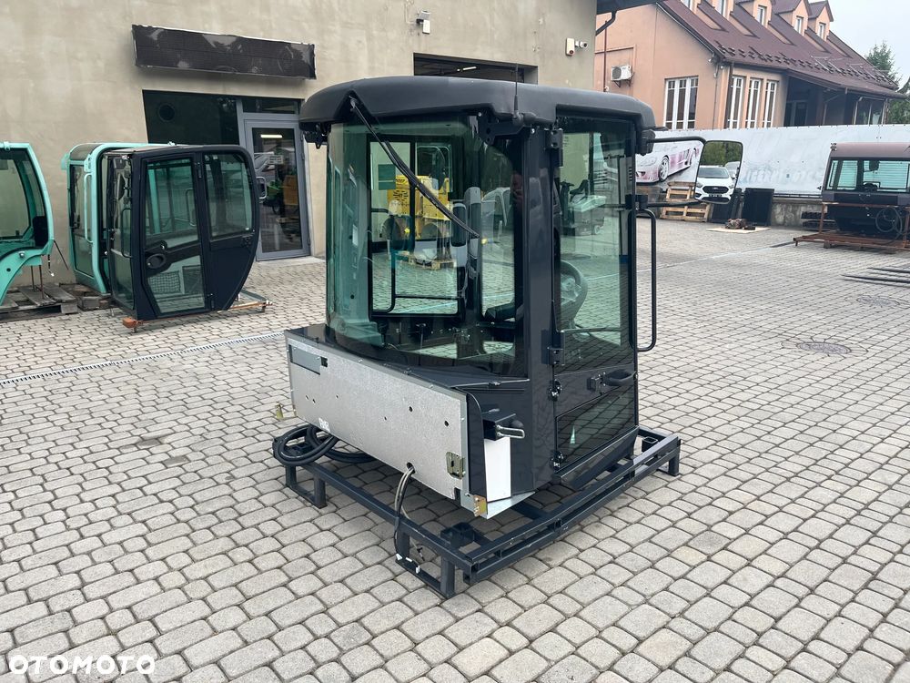 KABINA  MINI KOPARKA ŁADOWARKA Schäffer SK31 BOBCAT GIANT AVANT 11787netto - 5