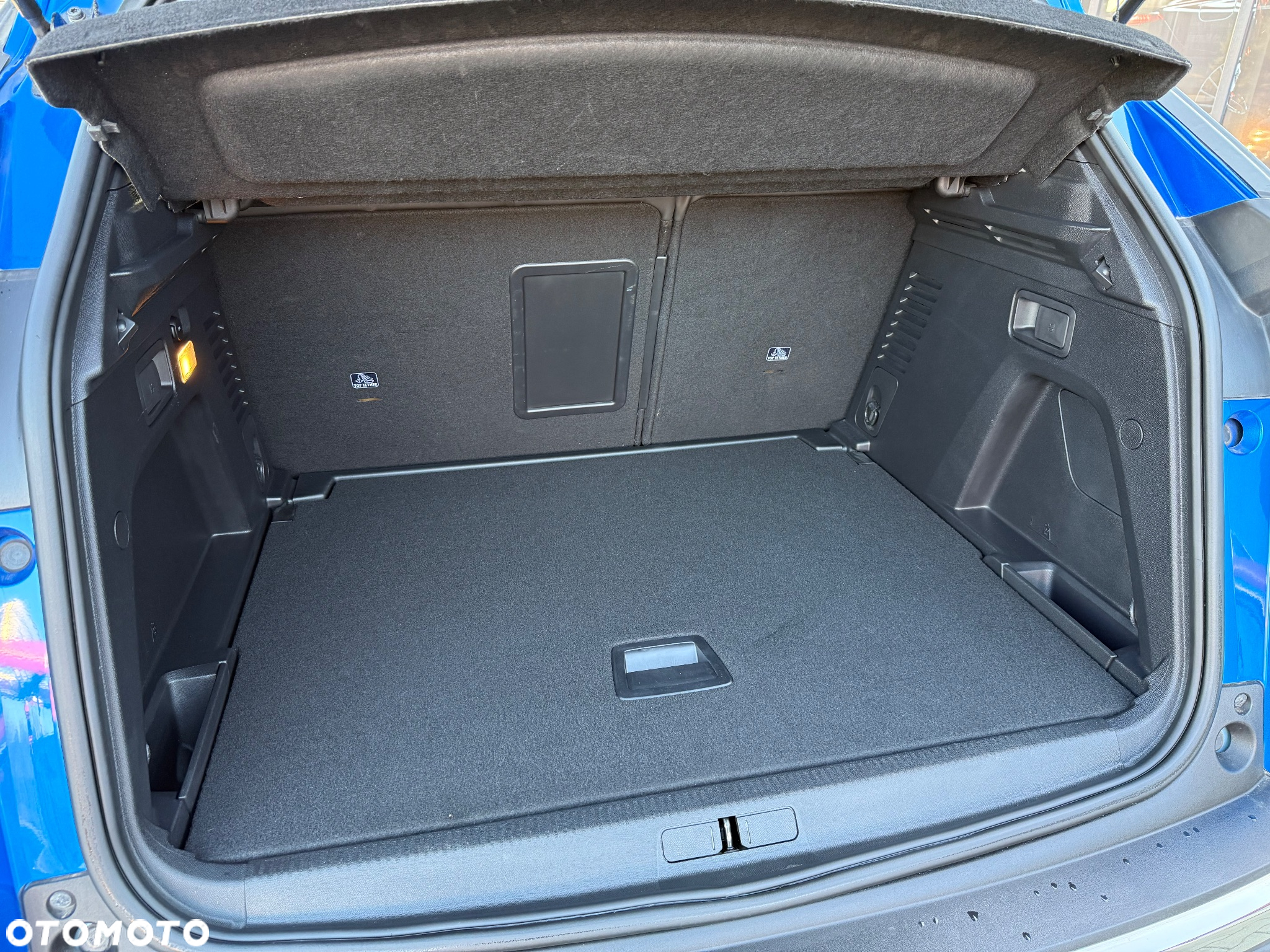 Peugeot 3008 1.2 PureTech Allure S&S EAT8 - 33