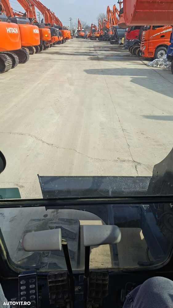 Hitachi ZX85, 2022, 3.339h, CUPLA RAPIDA HIDRAULICA +3 CUPE NOI, senile cauciuc 90%, masa operationala 8,6t, adanc sapare 5m, latime 2,2m, ridica 4,5t, inst picon, LAMA NIVELARE, aer cond, Camera spate, leasing 4 ani, STARE FOARTE BUNA, PROMOTIE 59.900eur+Tv - 19