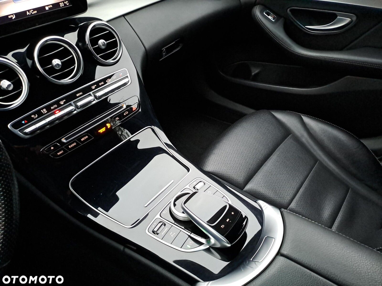 Mercedes-Benz Klasa C 200 4-Matic 7G-TRONIC - 13
