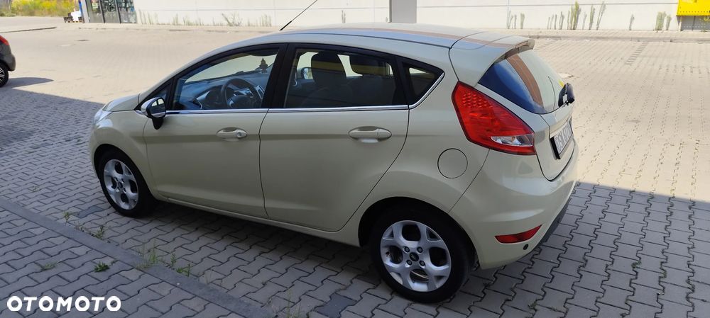 Ford Fiesta 1.25 Titanium - 16