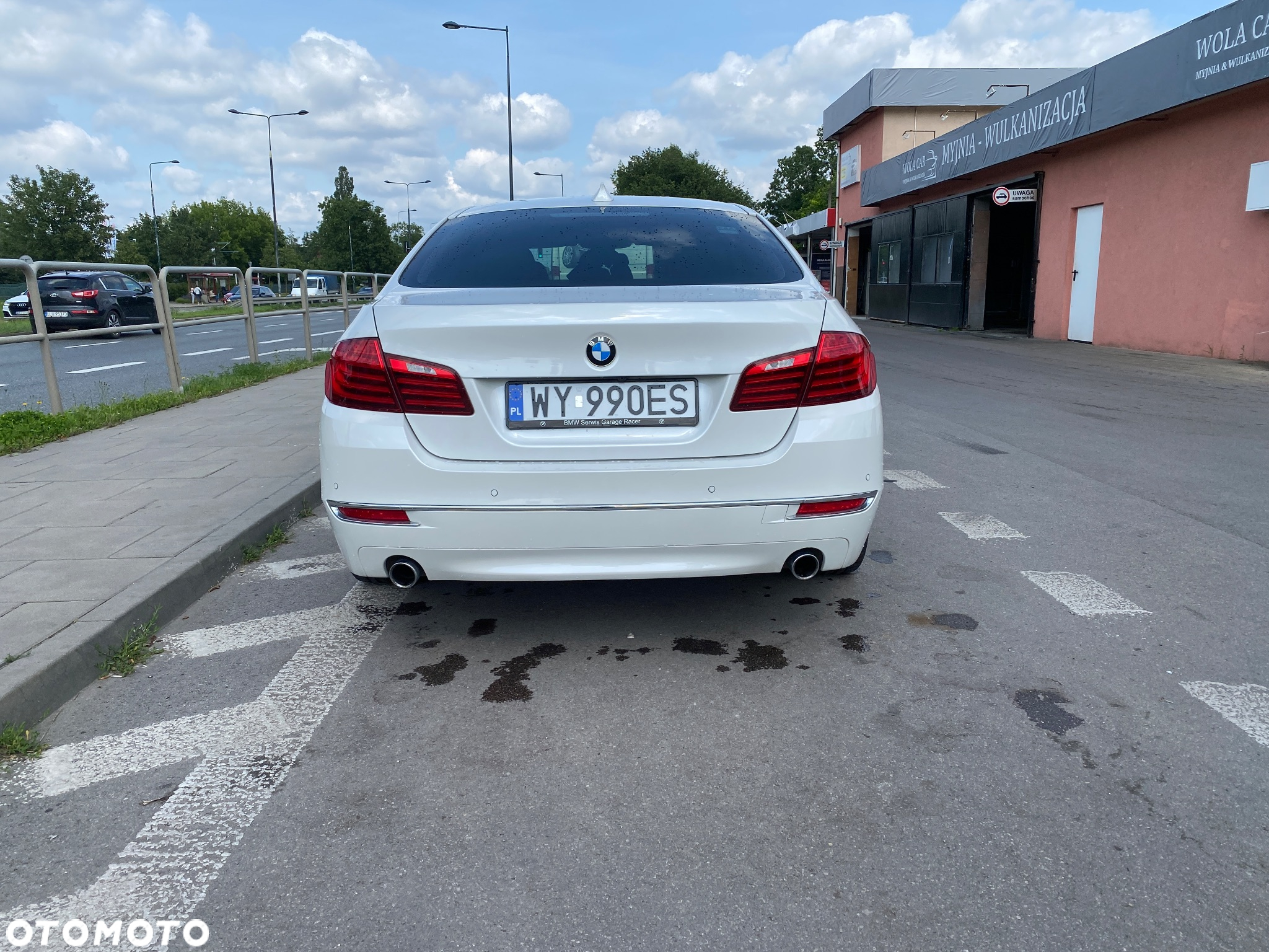 BMW Seria 5 535i xDrive Luxury Line - 4