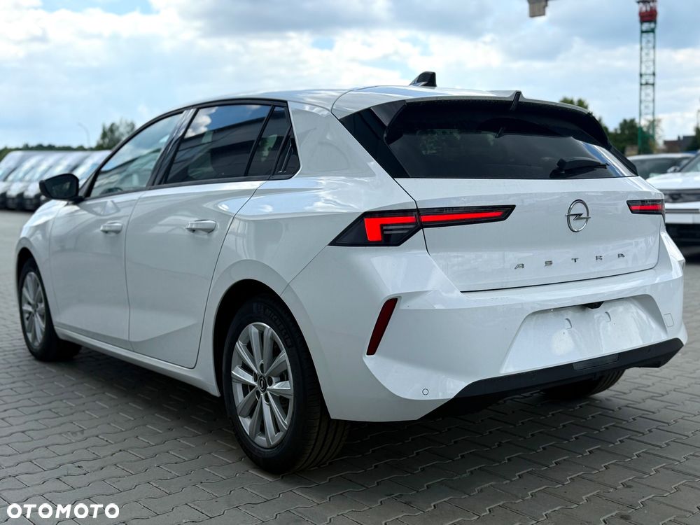 Opel Astra VI 1.2 T Edition S&S - 4