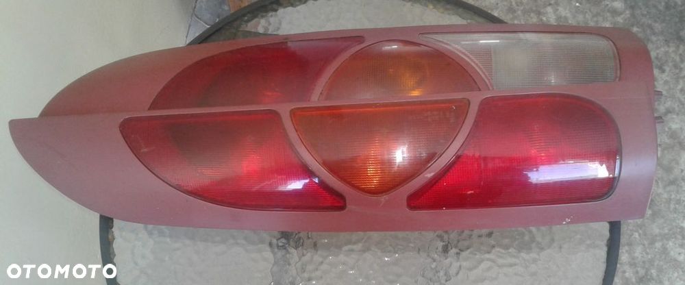 Lampa tylna prawa Renault Kangoo - 1