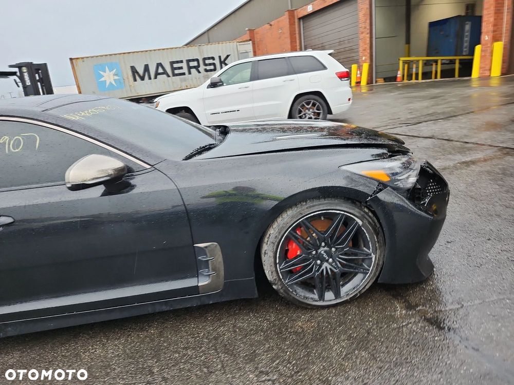 Kia Stinger - 19