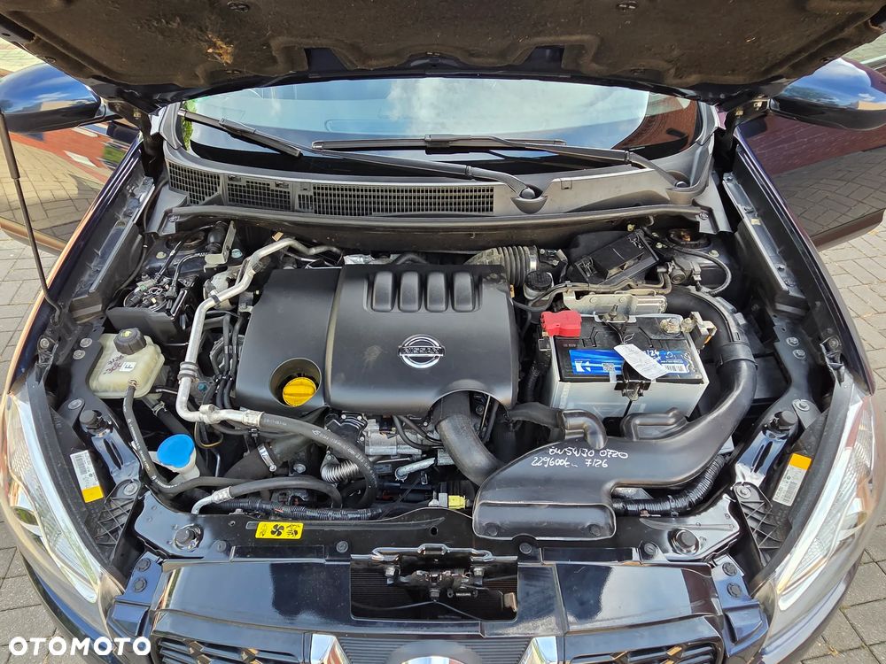 Nissan Qashqai 2.0 dCi DPF lounge - 34