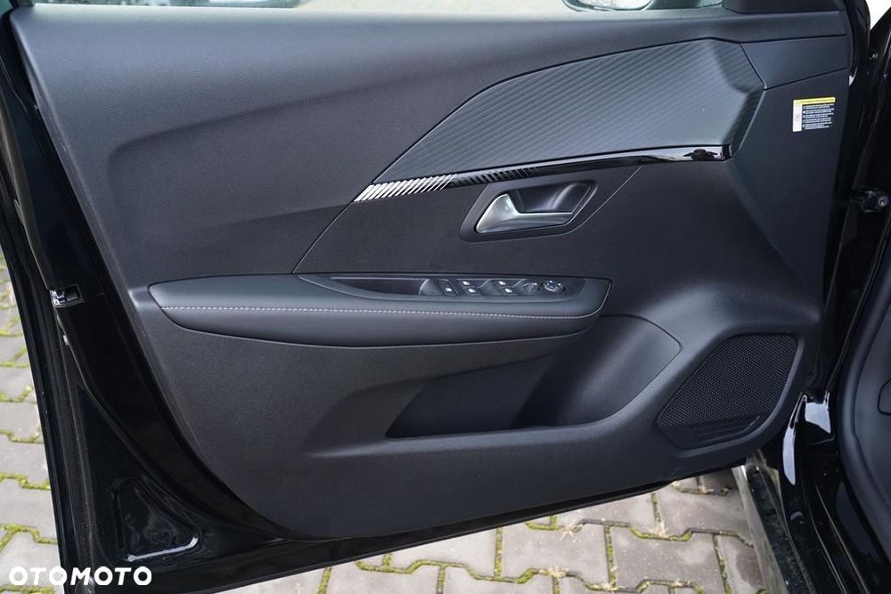 Peugeot 208 1.2 mHEV Allure - 10