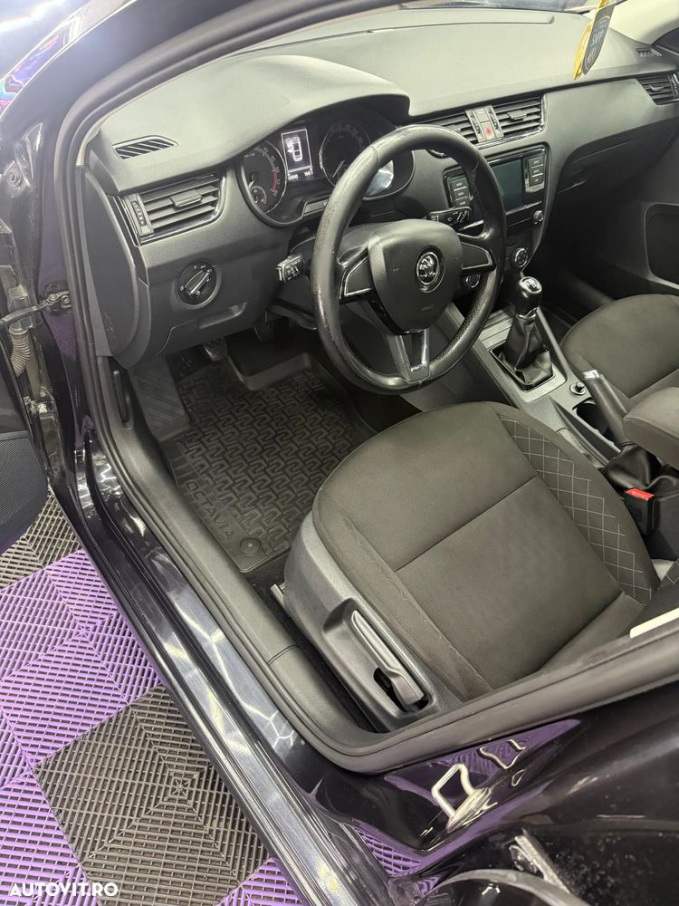 Skoda Octavia 1.6 TDI Style - 24