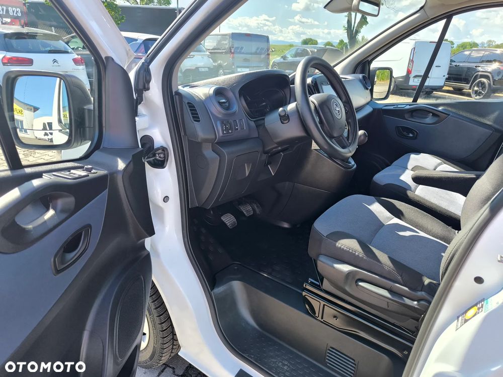 Opel Vivaro - 16