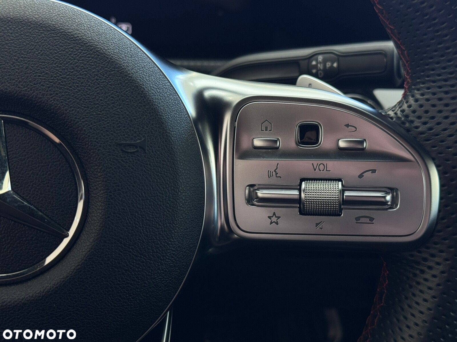 Mercedes-Benz CLA - 24