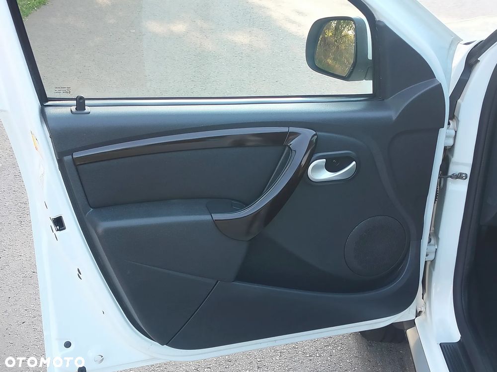 Dacia Duster 1.6 16V 4x2 Prestige - 17