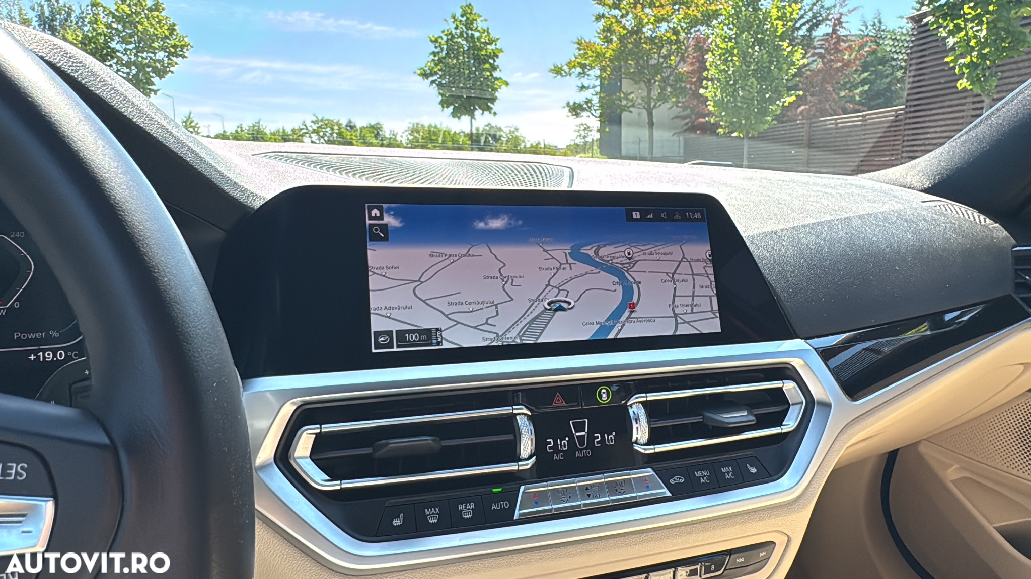 BMW Seria 3 330e Aut. Luxury Line - 36