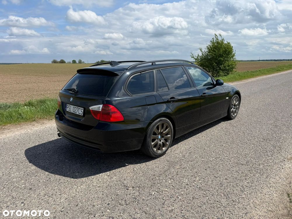 BMW Seria 3 320d DPF - 3