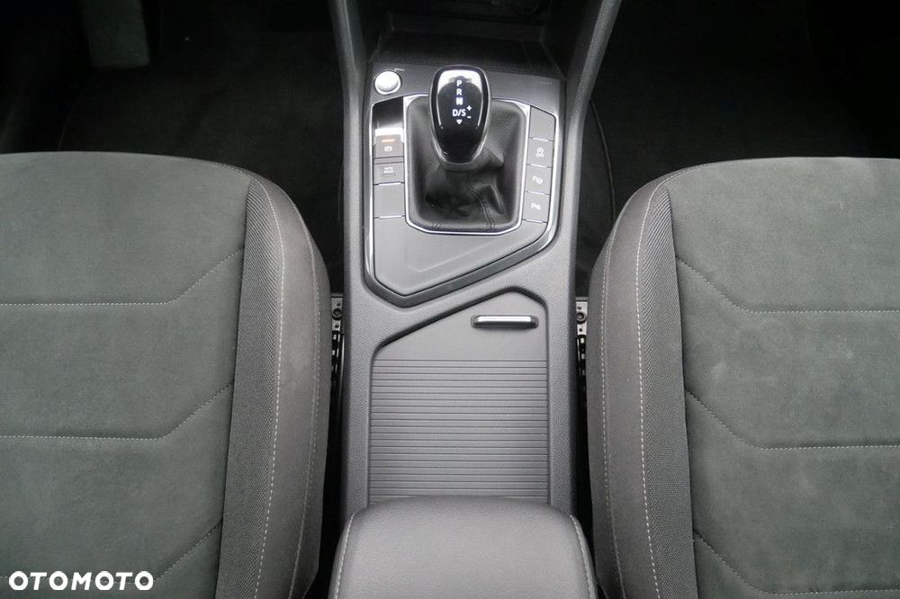 Volkswagen Tiguan 1.5 TSI EVO Elegance DSG - 11