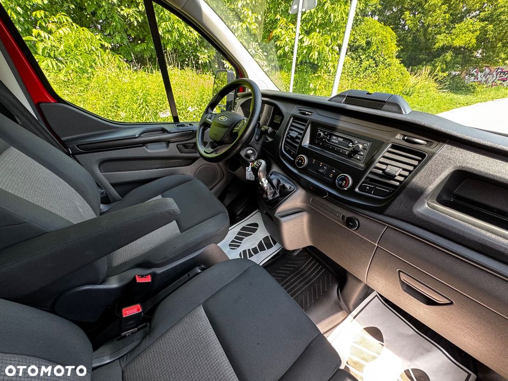 Ford TRANSIT CUSTOM - 26