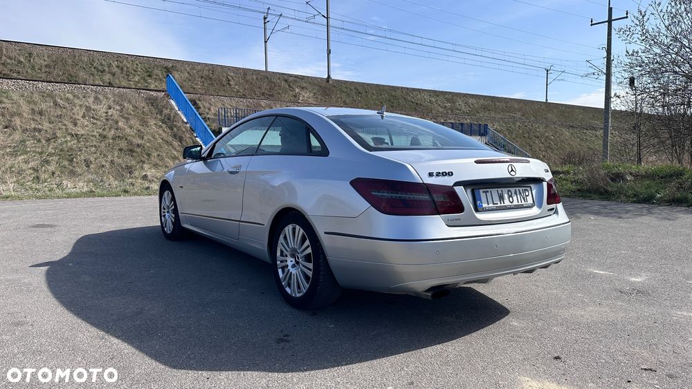 Mercedes-Benz Klasa E - 12