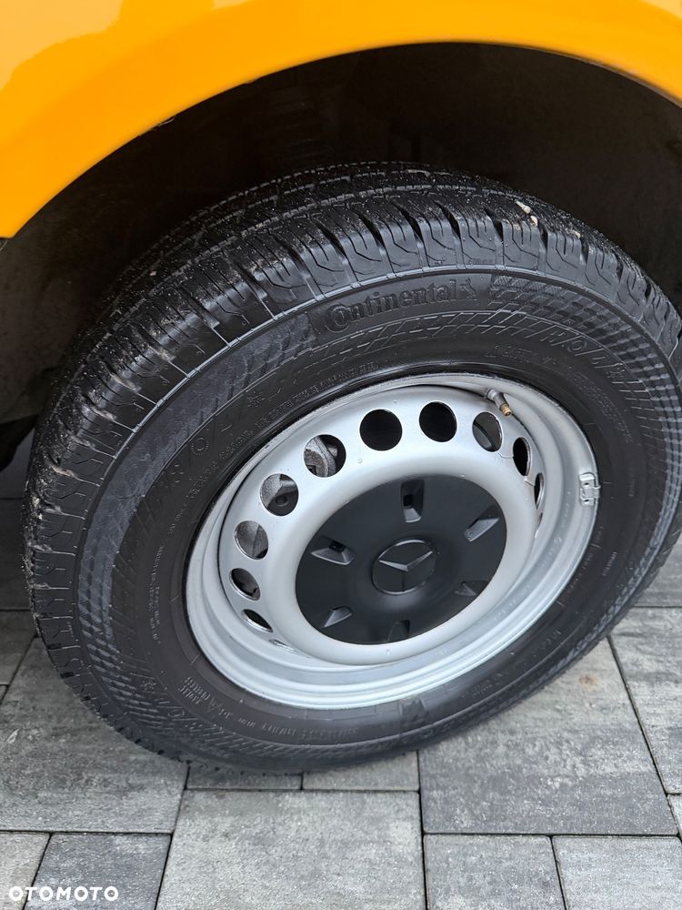 Mercedes-Benz Sprinter - 17