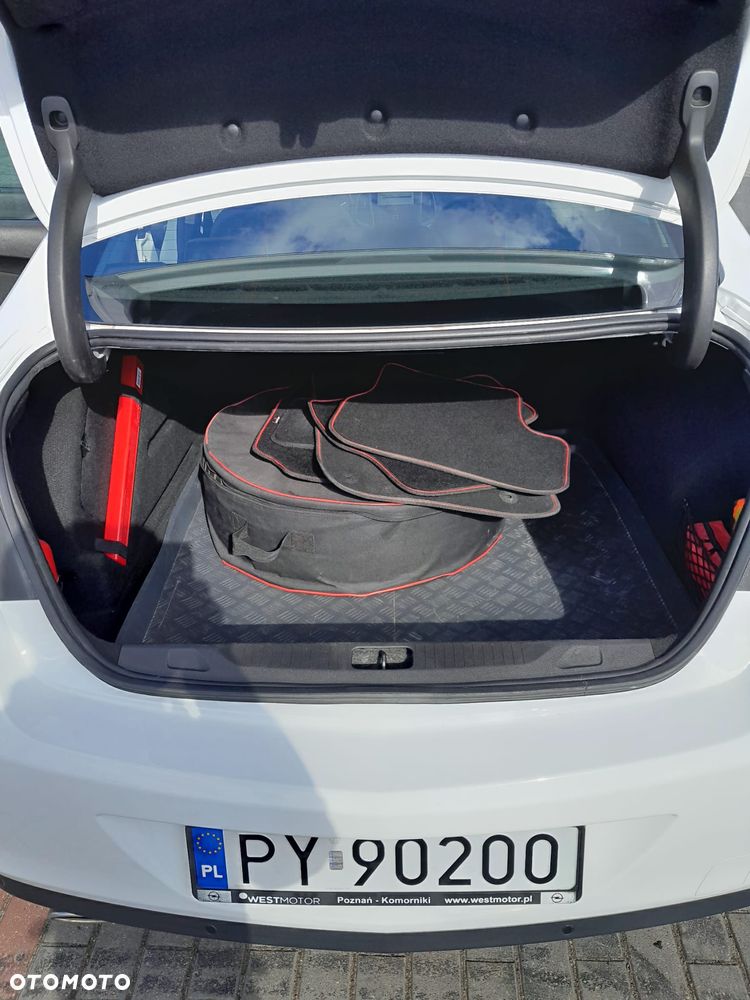 Opel Astra 1.4 T Business EU6 - 36