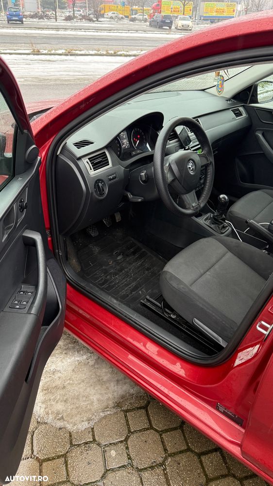 Skoda RAPID 1.6 TDI Active - 27