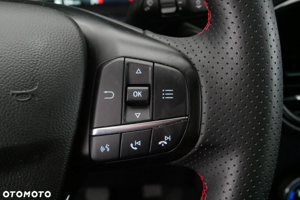 Ford Kuga - 28