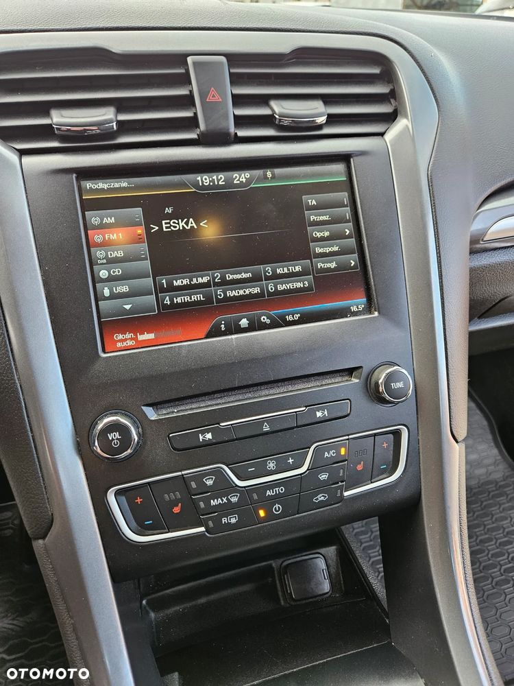 Ford Mondeo 2.0 TDCi STart-Stopp Titanium - 25