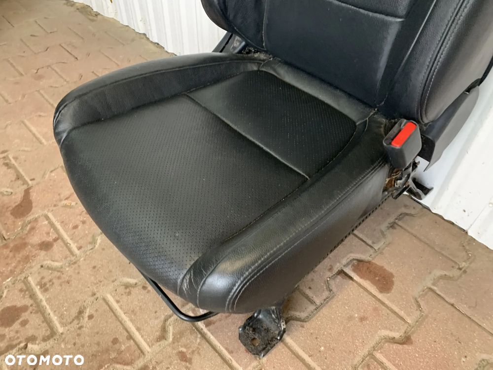 MITSUBISHI OUTLANDER III FOTEL PRAWY PRZÓD PRZEDNI PASAŻER - 7