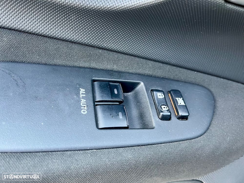 Toyota Auris 1.4 D-4D ACtive+AC - 39