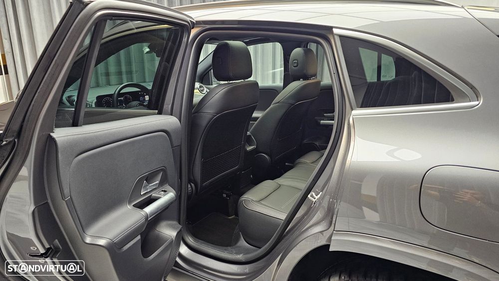 Mercedes-Benz GLA 250 e AMG Line - 18