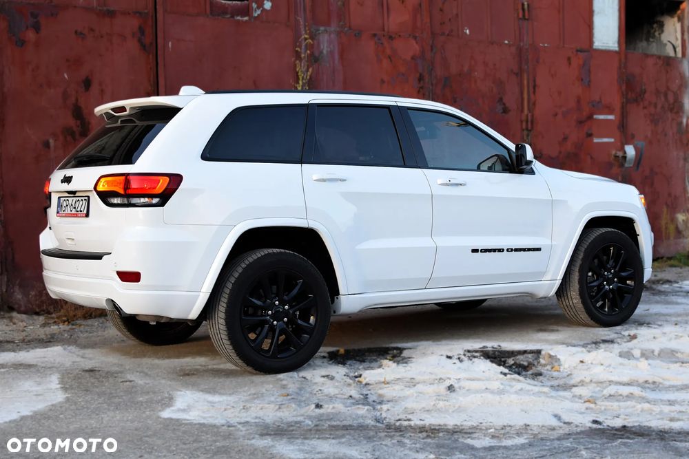 Jeep Grand Cherokee - 10