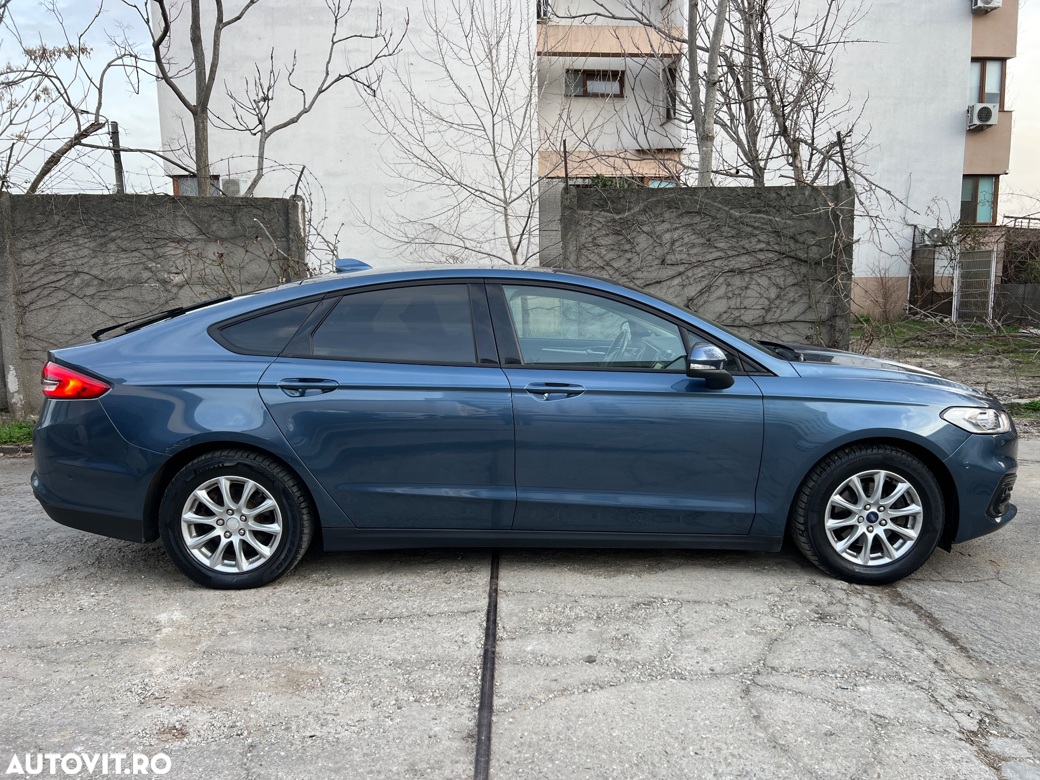 Ford Mondeo 2.0 TDCi Powershift Business - 16