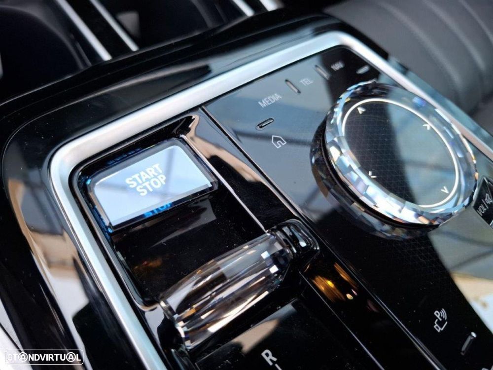 BMW i7 xDrive60 Pack Desportivo M - 20