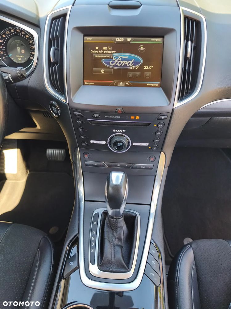 Ford S-Max 2.0 TDCi Titanium PowerShift - 15
