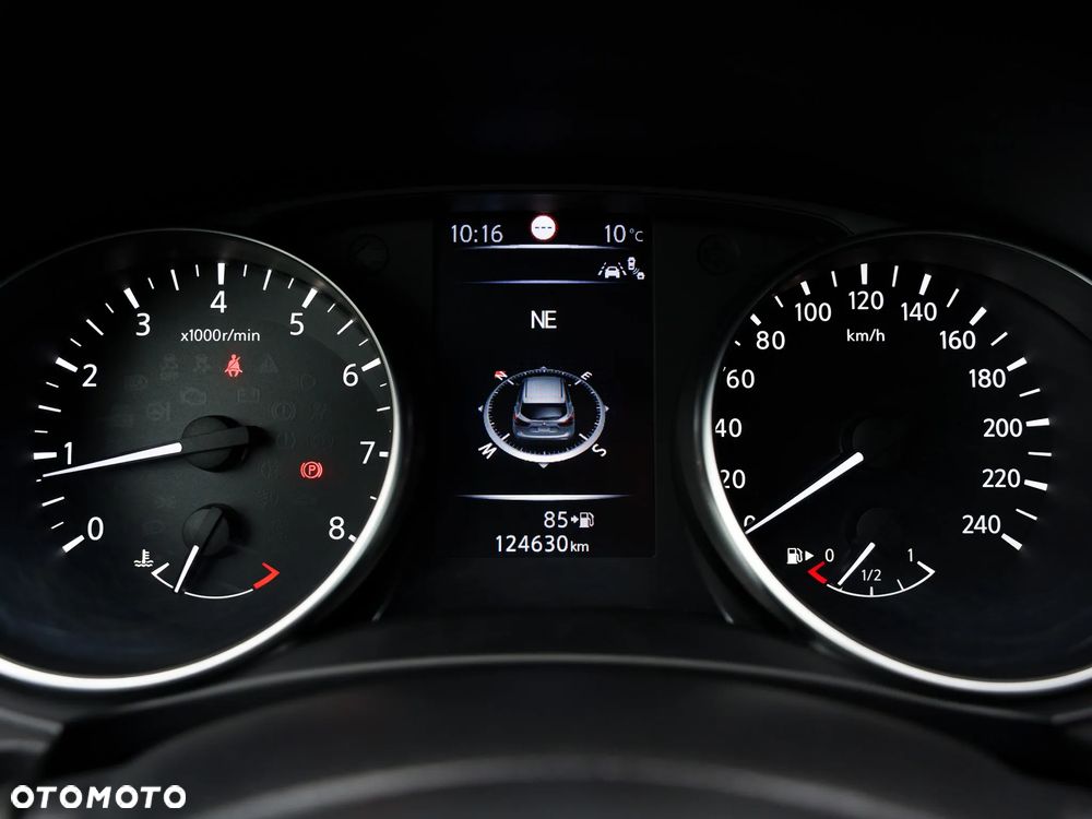 Nissan Qashqai 1.6 DIG-T TEKNA+ - 38