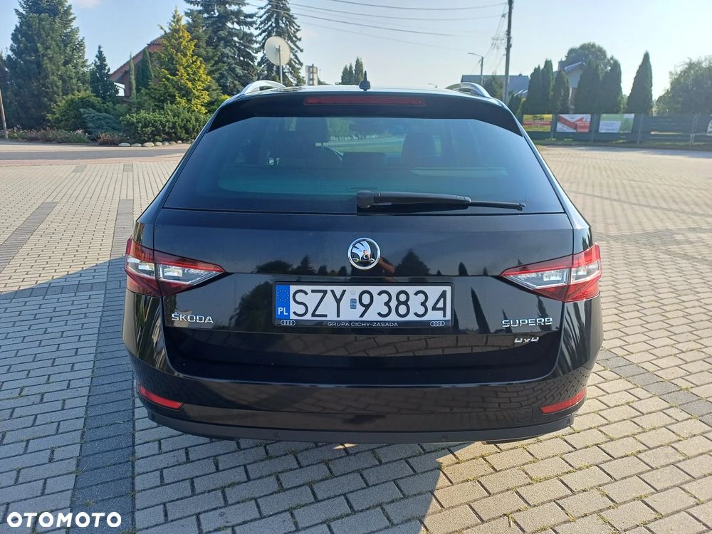 Skoda Superb 2.0 TDI 4x4 L&K DSG - 5