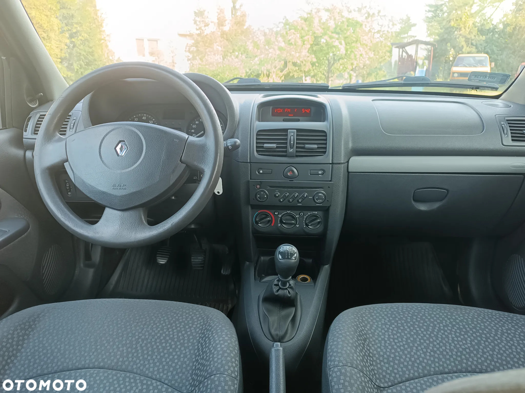 Renault Clio 1.2 16V Dynamique - 12