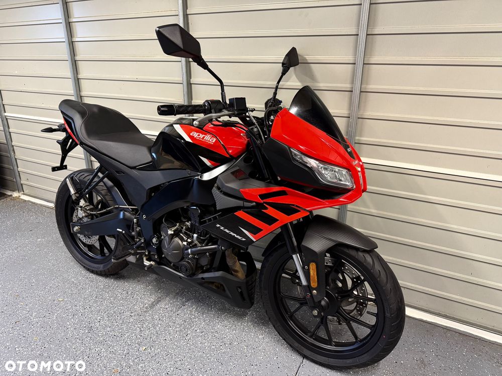 Aprilia Tuono - 1