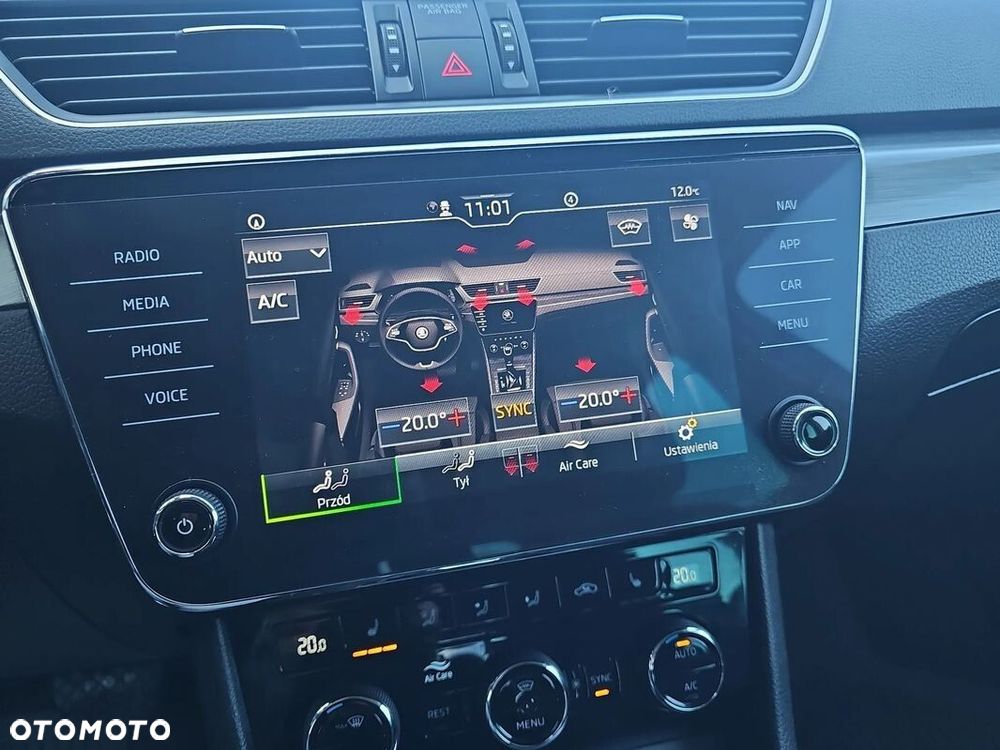 Skoda Superb 2.0 TDI SCR Style DSG - 35