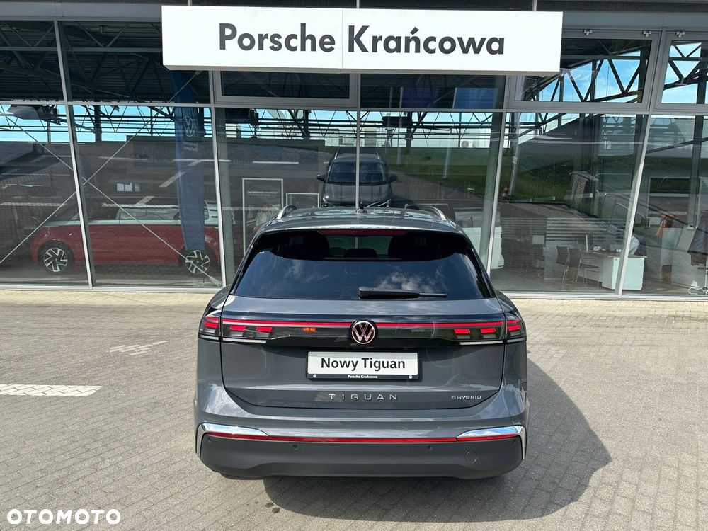 Volkswagen Tiguan - 8