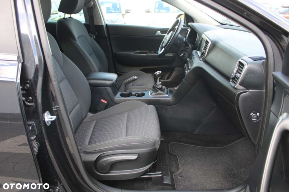 Kia Sportage 1.6 GDI 2WD Attract - 30