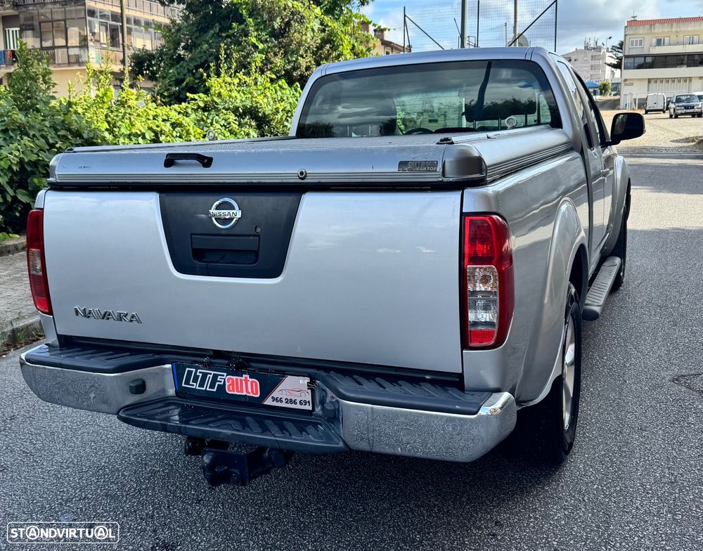 Nissan Navara 2.5 dCi CD LE Hi-Tech - 4