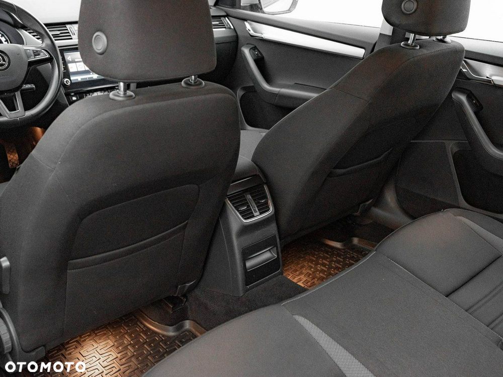 Skoda Octavia 2.0 TDI SCR Ambition DSG - 26