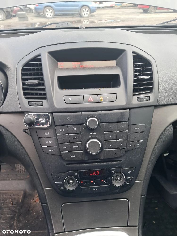 OPEL INSIGNIA A KOMBI 2010 2.0 CDTI KOD LAK: Z177 - 9