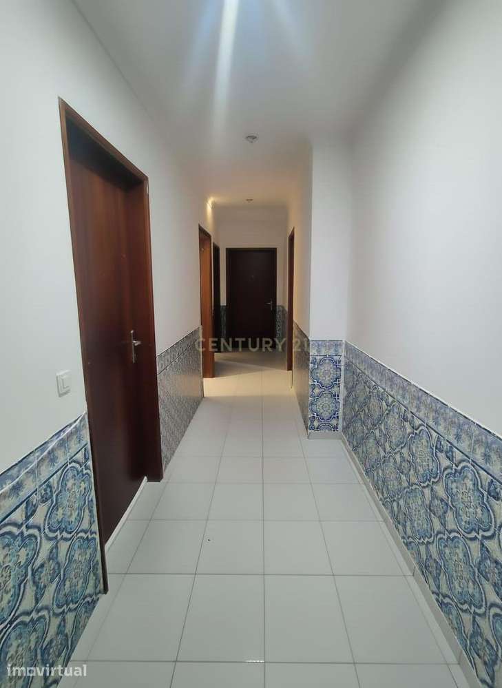 Apartamento T2 no Cacém com aproveitamento de sótão. - Grande imagem: 4/19