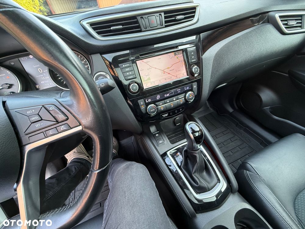 Nissan Qashqai 1.3 DIG-T DCT SHIRO - 17