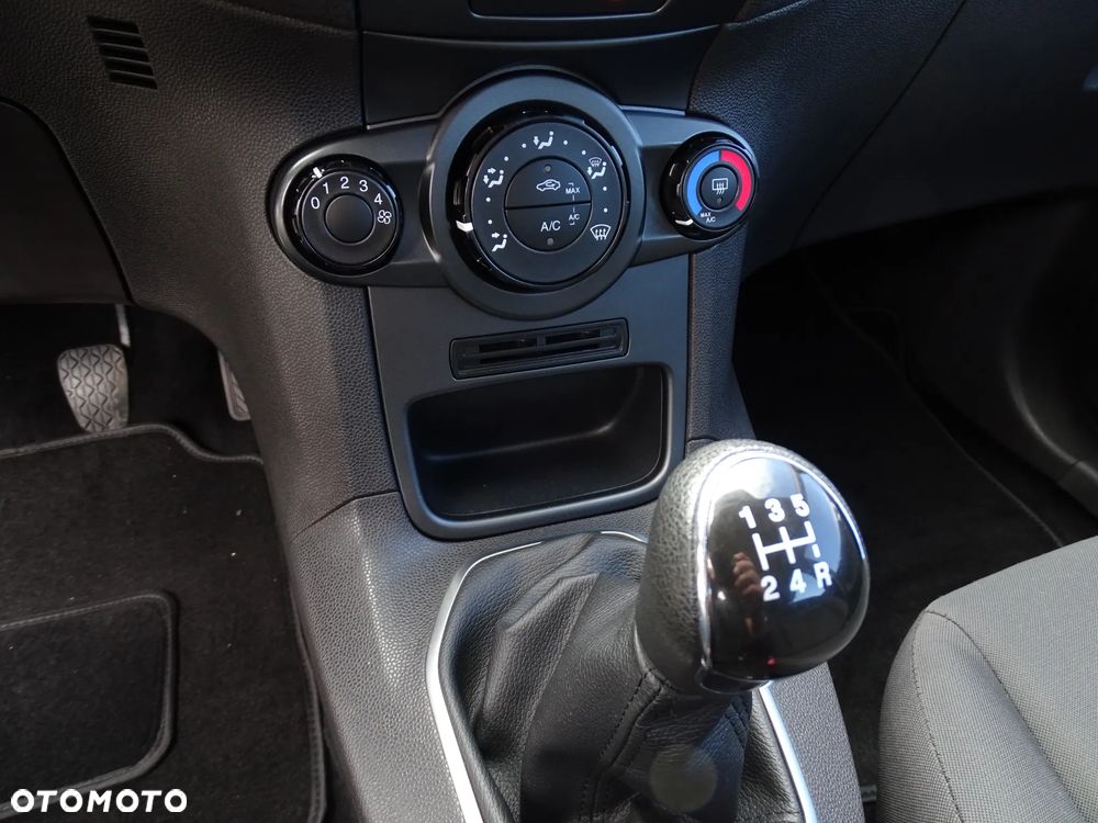 Ford Fiesta 1.25 Trend - 30